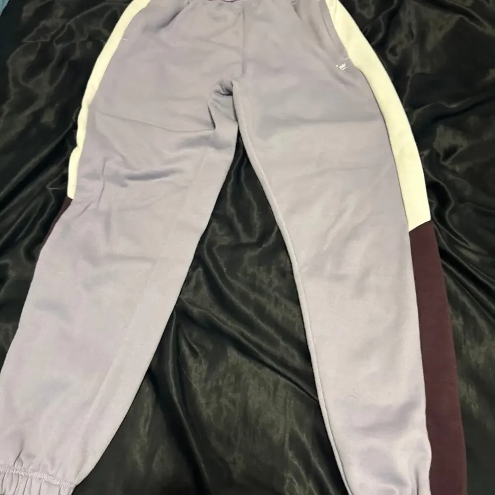 ❤️Reebok sweat pants girls size L